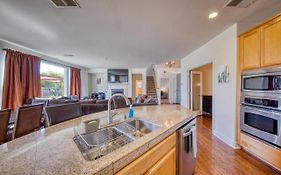 Wine Makers Two Story 6 Bed With Large Kitchen
